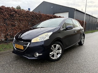 Peugeot 208 1.2 PureTech Allure / AIRCO ECC / NAVI / 169dkm!