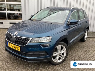 Skoda Karoq 1.5 TSI ACT Style Business 150pk DSG/AUTO | Trekhaak | Panoramadak | Dodehoekdetectie | Canton audio | Naviagatie | App connect | Camera achter | 18"LMV