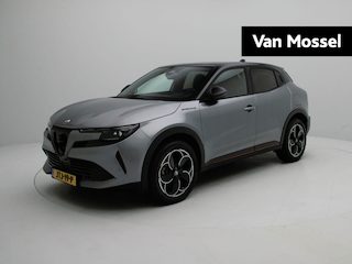 Alfa Romeo Junior Elettrica Speciale 54 kWh | Tech Pack | Winterpakket | Led Matrix verlichting| DEMO