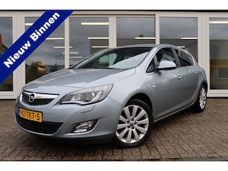 Opel Astra 1.4 Turbo Cosmo, Cruise Control, Airco, Navigatie, PDC A, Trekhaak, Prijs Is Rijklaar