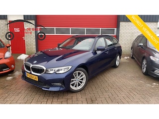 BMW 3-serie Touring 318i Executive Edition VIRUTAL / AUTOMAAT / CARPLAY / LED / TREKHAAK / CRUISE / CLIMA / NAVI