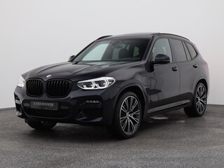 BMW X3 xDrive30e High Executive | PANO | 360° | HUD | KEYLESS | STOEL- EN STUURVERW.