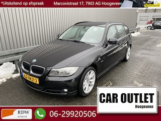 BMW 3-serie Touring 318i Corporate Lease Luxury Line Leer, Clima, CC, Navi, iDrive, PDC, LM, Trekh, nw. APK – Inruil Mogelijk –
