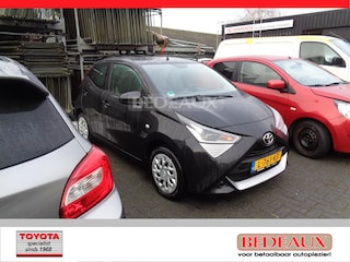 Toyota Aygo 1.0 VVT-i 72pk 5D x-play