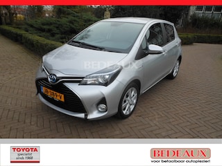 Toyota Yaris 1.5 Full Hybrid 100pk 5D Aut Dynamic Navi