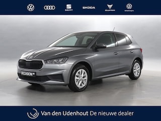 Skoda Fabia 1.0 TSI 95pk Ambition / Navigatie via App connect / Parkeersensoren / Cruise control