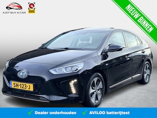 Hyundai Ioniq Premium EV SoH 90,8% / Leder / Open Dak / 4x Stoelverwarming / Adapt Cruise / Apple Carplay & Android /