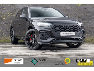 Audi Q5 50 TFSI e S edition Competition Black & Black