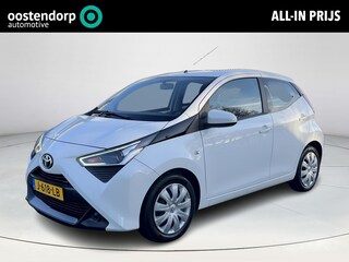 Toyota Aygo 1.0 VVT-i x-play | 5 deurs | Carplay | Parkeercamera | Airconditioning |