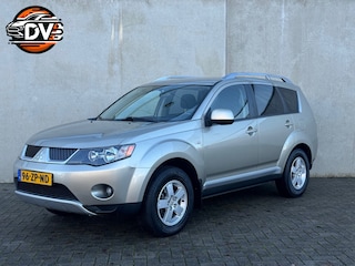 Mitsubishi Outlander 2.4 Intro Edition 2WD CLIMAT CRUISE TREKHAAK