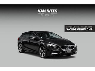 Volvo V40 1.6 T2 | R-design velgen | 120 pk | Xenon | Stoelverwarming | Cruise control | PDC | Climate control | Sportstuur | 17 inch | 3e eigenaar | Origineel | ➡️