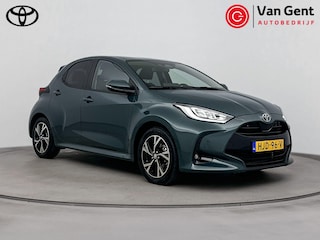 Toyota Yaris 1.5 Hybrid 115 Dynamic | Dodehoek | Parkeersensoren voor/achter | Stoelverwarming | Stuurverwarming | Apple Carplay / Android Auto | Navigatie | LED