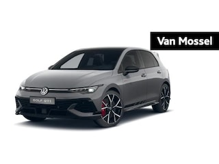 Volkswagen Golf 2.0 TSI GTI Clubsport 301 PK| Panoramadak | 19 Inch Velgen | LED Matrix | 3D Ledachterlichten | Black Style | Head-Up-Display | Achteruitrijcamera | Navigatie