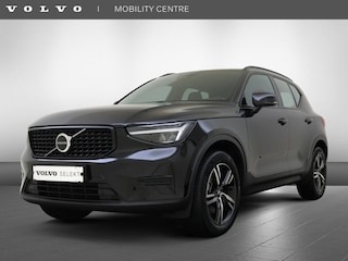 Volvo XC40 B4 Plus Dark | Trekhaak | Dodehoekdetectie | Harman/Kardon |