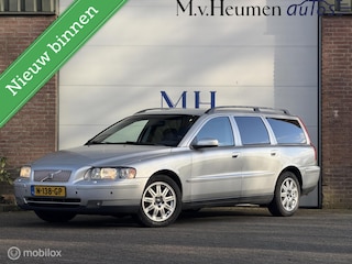 Volvo V70 2.5T 210PK Stoelverwarming Cruise Climate Trekhaak Nieuwe Distributie