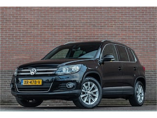 Volkswagen Tiguan 2.0 TDI 177pk DSG Sport&Style 4Motion, Panoramadak, Stoelverwarming, Park Assist, Trekhaak, Navigatie, Bluetooth.
