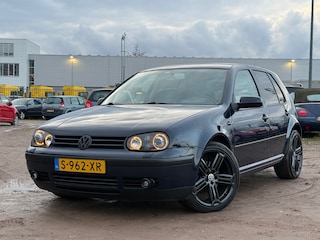 Volkswagen Golf 2.0 Trendline/ AUTOMAAT/ VELGEN