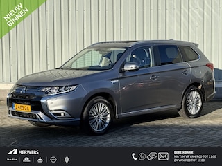 Mitsubishi Outlander 2.4 PHEV Intense+ / NL Auto / Schuif/Kanteldak / Navigatie / 360 Graden Camera / Trekhaak 1500 KG / Apple CarPlay/Android Auto / Mitsubishi Power Sound System / Elektrische Kofferbak / Elektrisch Verstelbare Stoel /