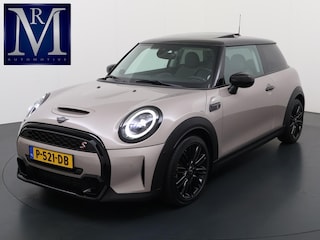 Mini Mini 2.0 Yours 178pk Facelift! | Stuur- & stoelverwarming | Camera | Panoramadak | Adaptive Cruise Control | Harman & Kardon | Dealer onderhouden