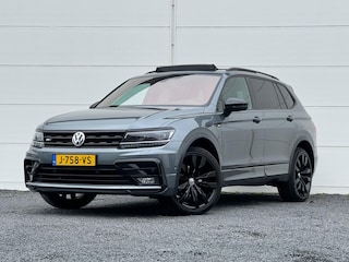 Volkswagen Tiguan 1.5 TSI Highlline R-line Org NL Pano Virtual Black edition Head up display Stuur/Stoelverwarming Camera