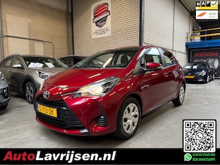 Toyota Yaris 1.5 VVT-i ACTIVE BENZINE AUTOMAAT 4 CYLINDER MOTOR NAVIGATIE / CAMERA CRUISE NL AUTO NAP!!