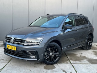Volkswagen Tiguan 1.5 TSI ACT Highline R-Line | Adaptive Cruise | Lederen Bekleding | Memory | Panoramadak |
