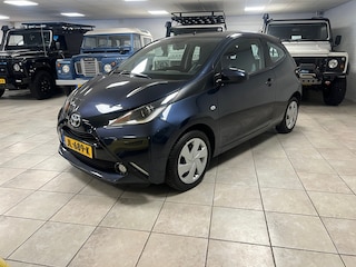 Toyota Aygo 1.0 VVT-i x-play Airco, Cruise controle.