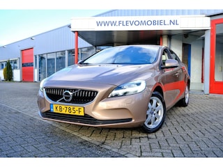 Volvo V40 2.0 T2 Momentum Navi|LED|Clima|Standkachel|LMV