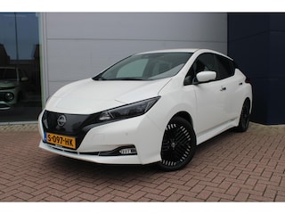 Nissan Leaf Tekna 40 kWh Automaat Airco Navi Camera Carplay 11.128km Nieuwstaat
