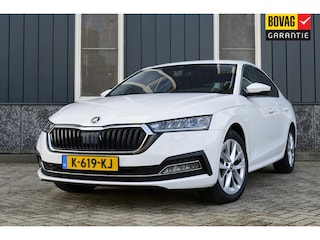Skoda Octavia 1.0 e-TSI Business Edition Plus Rijklaarprijs-Garantie Trekhaak Apple carplay Sfeer verlichting Led