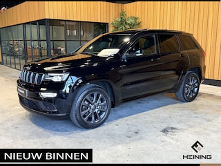 Jeep Grand Cherokee 3.6 S-Limited. Pano. Apple-carplay. Trekhaak. Adaptive Cruise. 76000 km.
