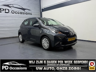 Toyota Aygo 1.0 VVT-i x-play - Camera - Airco - Cruise - Elek. Ramen