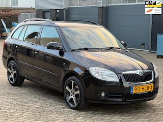 Skoda Fabia Combi 1.4-16V Ambiente AIRCO CRUISE TREKHAAK Nieuw APK NAP