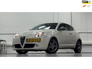 Alfa Romeo Mito 0.9 TwinAir Distinctive Navigatie Leder Cruise control