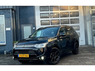 Mitsubishi Outlander 2.0 PHEV Instyle | Clima | Camera | Cruise | Schuifdak