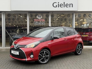 Toyota Yaris 1.5 Full Hybrid Bi-Tone Plus | Navigatie, Stoelverwarming, Keyless, 16 inch, Privacy Glass, Safety sense, Cruise control