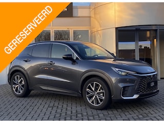 Lexus LBX Emotion 2WD TECHPACK KEYLESS STOELVERW STUURVERW EL-ACHTERKLEP