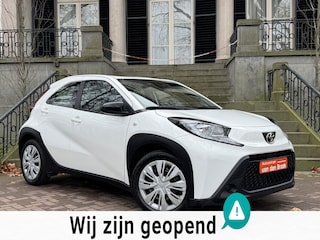 Toyota Aygo 1.0 VVT-i MT Premium CarPlay Camera Cruise/Adaptief Stop&Go Airco Nw Model