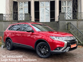 Mitsubishi Outlander 2.0 2WD intense+ Automaat 7P Navi Camera Xenon Leder Trekhaak Pdc 1E-Eigenaar Full Options
