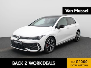 Volkswagen Golf 1.5 eHybrid GTE 272 PK | DEMO | Automaat | Plug-In | Panoramaschuif-Kanteldak | Digitale Cockpit Pro | Stoelverwarming | Stuurwielverwarming | Navigatie | LED Matrix Koplampen | Keyless Access | 18 Inch Velgen | Sfeerverlichting
