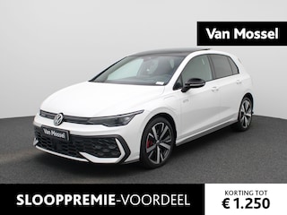 Volkswagen Golf 1.5 eHybrid GTE 272 PK | DEMO | Automaat | Plug-In | Panoramaschuif-Kanteldak | Digitale Cockpit Pro | Stoelverwarming | Stuurwielverwarming | Navigatie | LED Matrix Koplampen | Keyless Access | 18 Inch Velgen | Sfeerverlichting