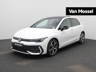 Volkswagen Golf 1.5 eHybrid GTE 272 PK | DEMO | Automaat | Plug-In | Panoramaschuif-Kanteldak | Digitale Cockpit Pro | Stoelverwarming | Stuurwielverwarming | Navigatie | LED Matrix Koplampen | Keyless Access | 18 Inch Velgen | Sfeerverlichting