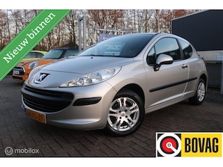 Peugeot 207 1.4-16V XR