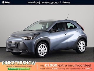 Toyota Aygo Hybrid 115 play € 500,- inruilpremie! Snel leverbaar !