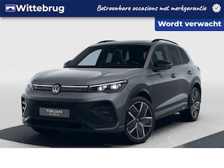 Volkswagen Tiguan 1.5 eHybrid 272PK DSG R-Line Edition / Black Style / Trekhaak / Panoramadak / 20'' LMV / VW
