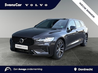 Volvo V60 2.0 T6 Plug-in hybrid AWD Plus Dark | Trekhaak | 360 graden camera | Verwarmde voorruit | Sportstoelen |