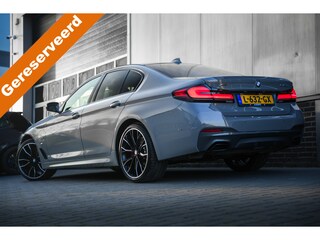 BMW 545e xDrive 395 pk Business Edition Plus M-Sportpakket /BTW-Auto/ 1e Eigenaar/ Dealer.Ond/ Schuifdak/ Nappa-Leder/ Adap.Cruise/ Head-Up/ Laser/ Keyless/ Harman&Kardon/