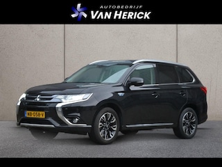 Mitsubishi Outlander 2.0 PHEV Premium | Facelift | Achteruitrijcamera | Trekhaak