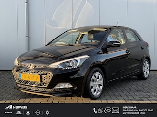 Hyundai i20 1.2 HP i-Motion Comfort / Navigatie / Cruise Control / Climate Control / All season banden / Trekhaak /