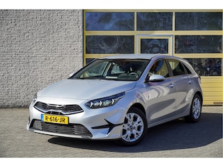 Kia Ceed 1.0 T-GDi 5drs DynamicLine BJ2022 Lmv 16" | Led V+A | Pdc | Navi | Achteruitrijcamera | Climate control | Cruise control | Getint glas